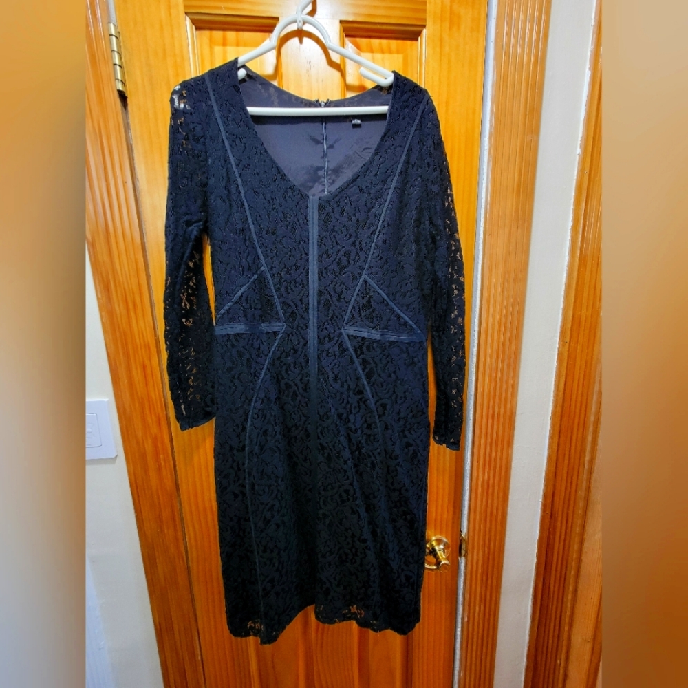 Ann Taylor Black Lace Dress. Size 12